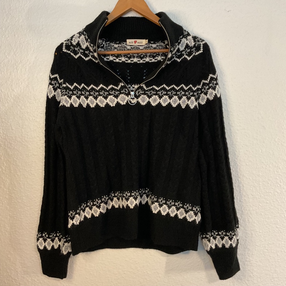 Mik Mesh adorable black and white cable knit mock turtleneck 1/4 zip Size L